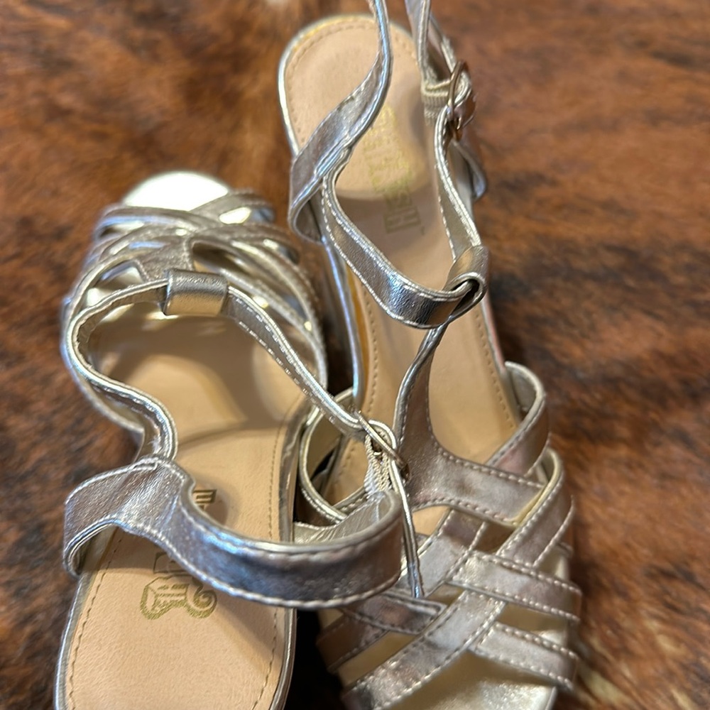 Brash Gold Wedges 7